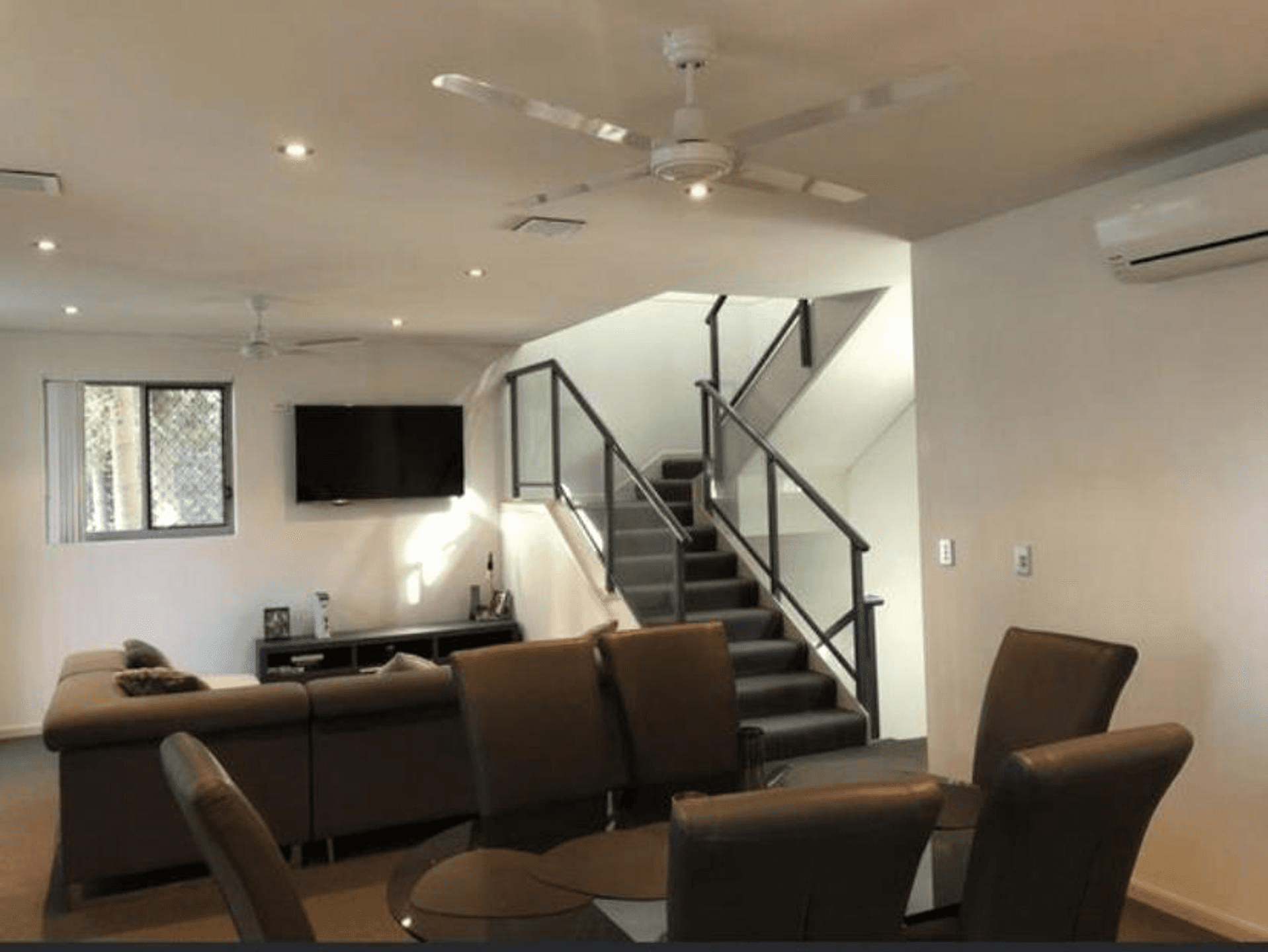 215/60 Brighton Parade, Southport, QLD 4215