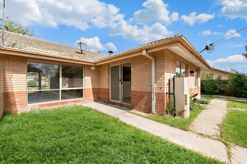 55 Werriwa Crescent, ISABELLA PLAINS, ACT 2905