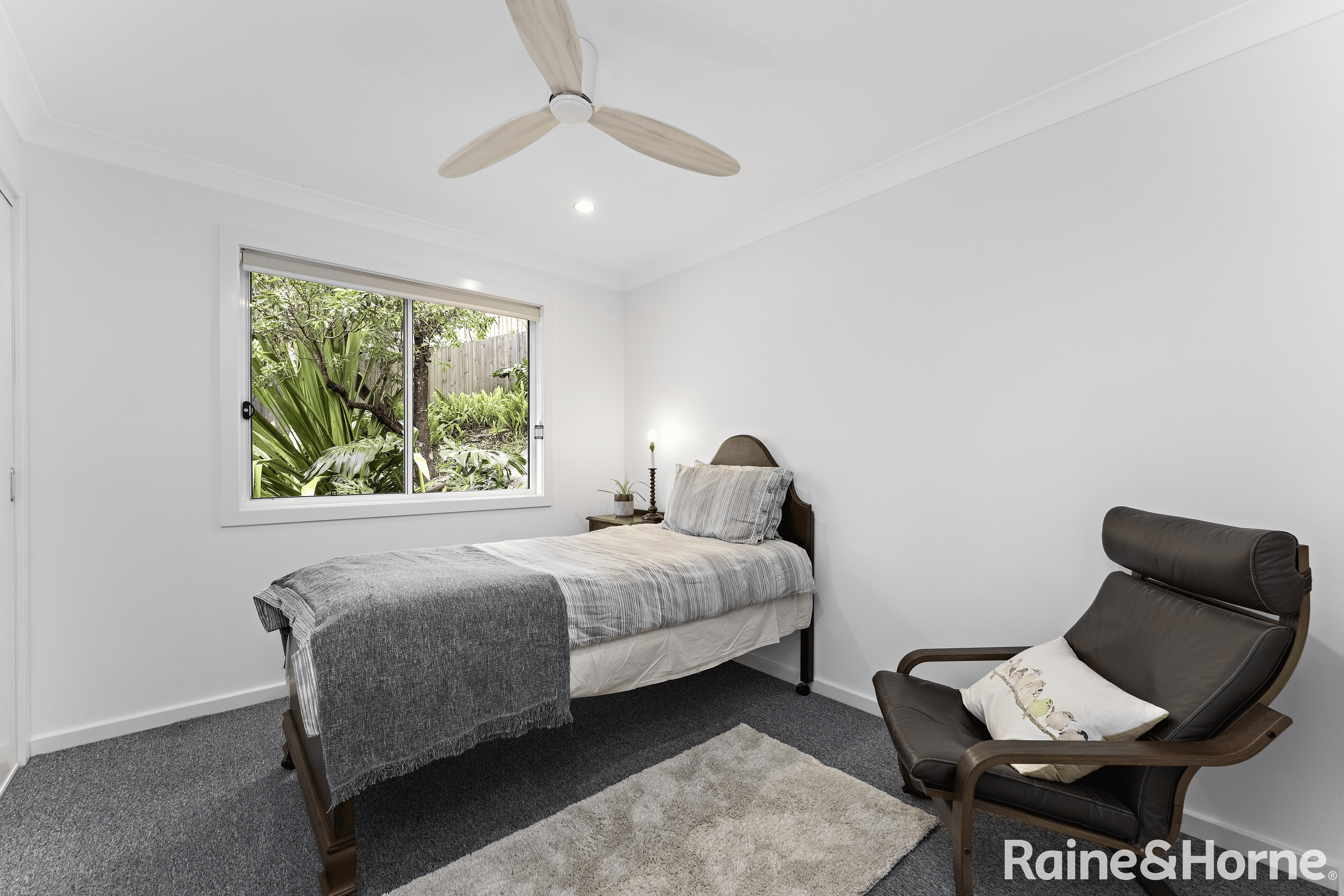 124 The Crescent, HELENSBURGH, NSW 2508