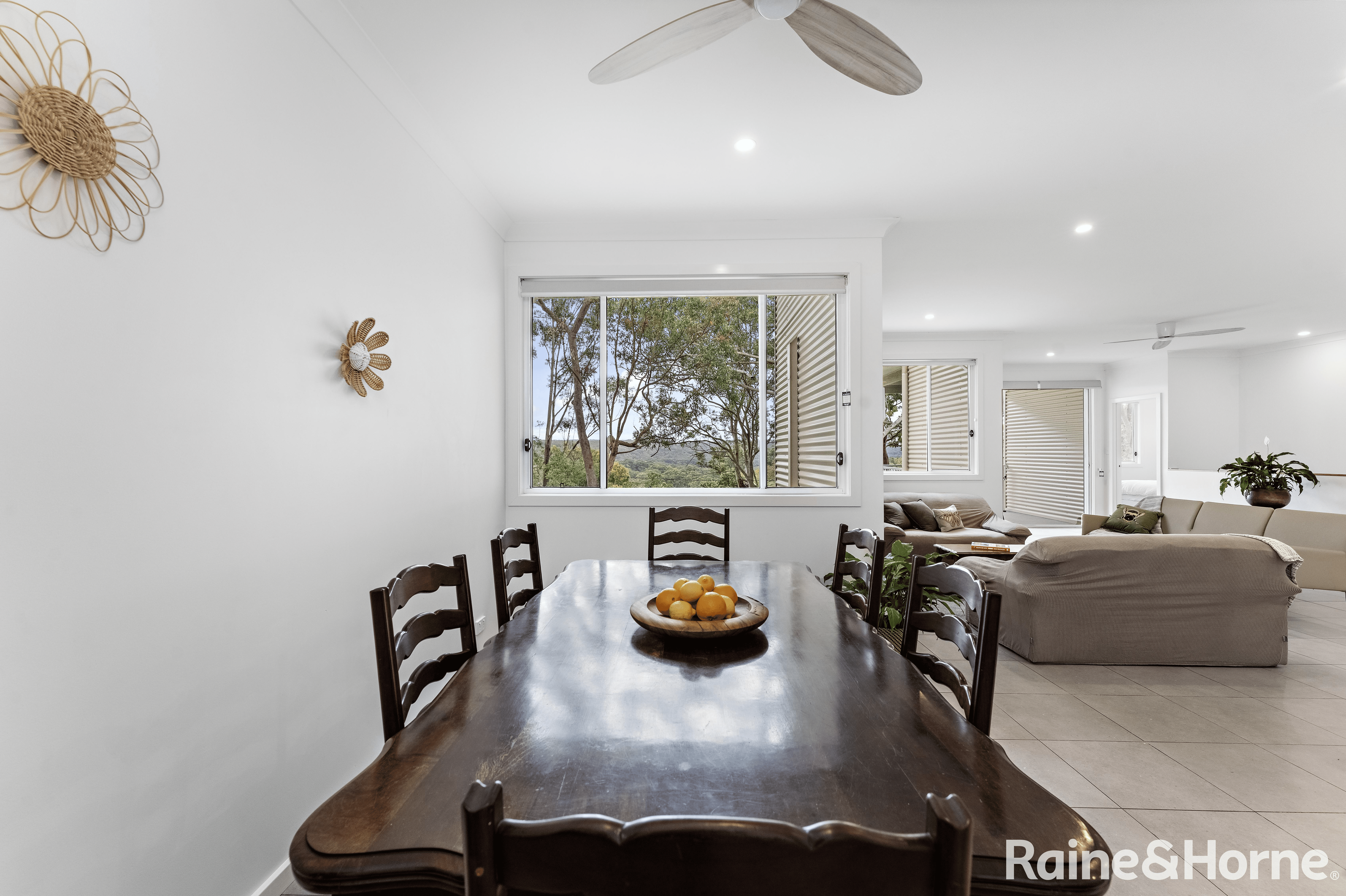 124 The Crescent, HELENSBURGH, NSW 2508