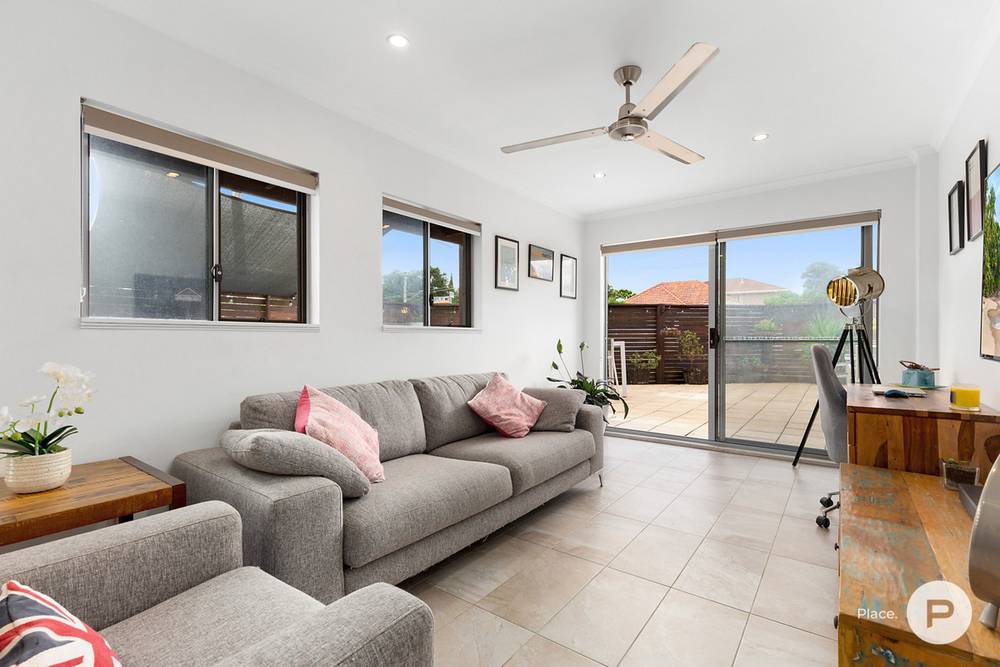 2 Jersey Street, Morningside, QLD 4170
