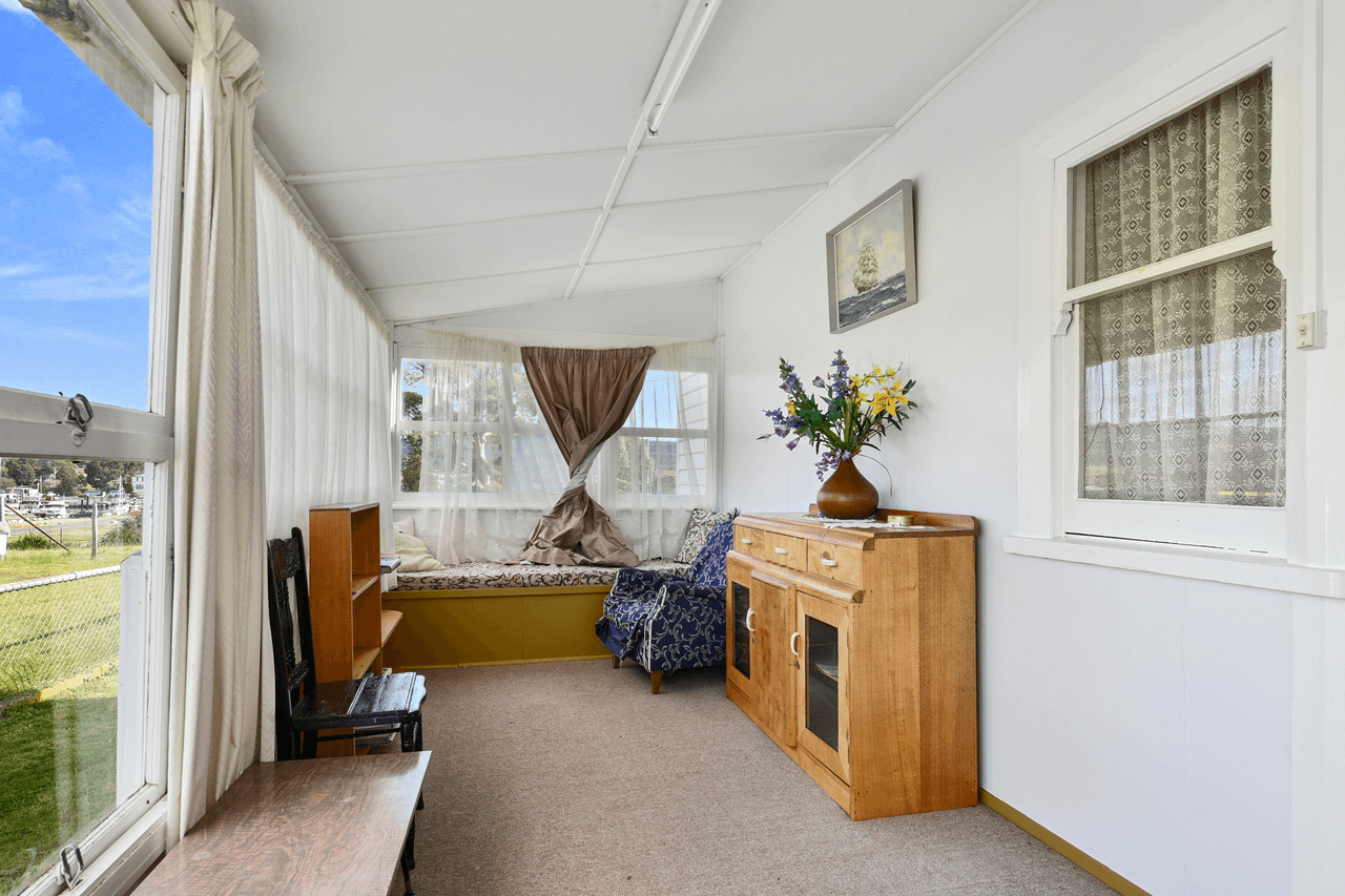 13 Esplanade East, TRIABUNNA, TAS 7190