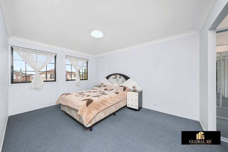 76 Humphries Road, ST JOHNS PARK, NSW 2176