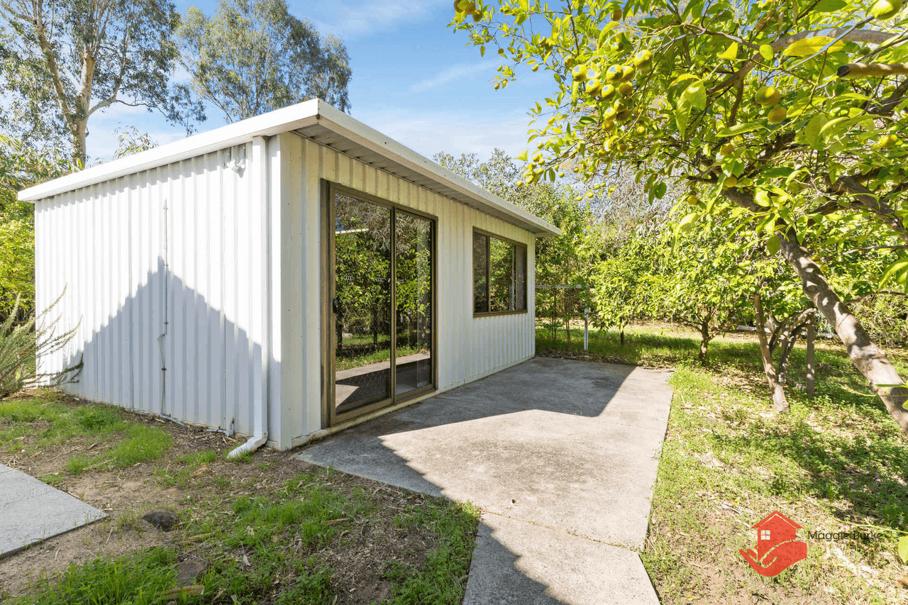 4 Butcher Road, Roleystone, WA 6111