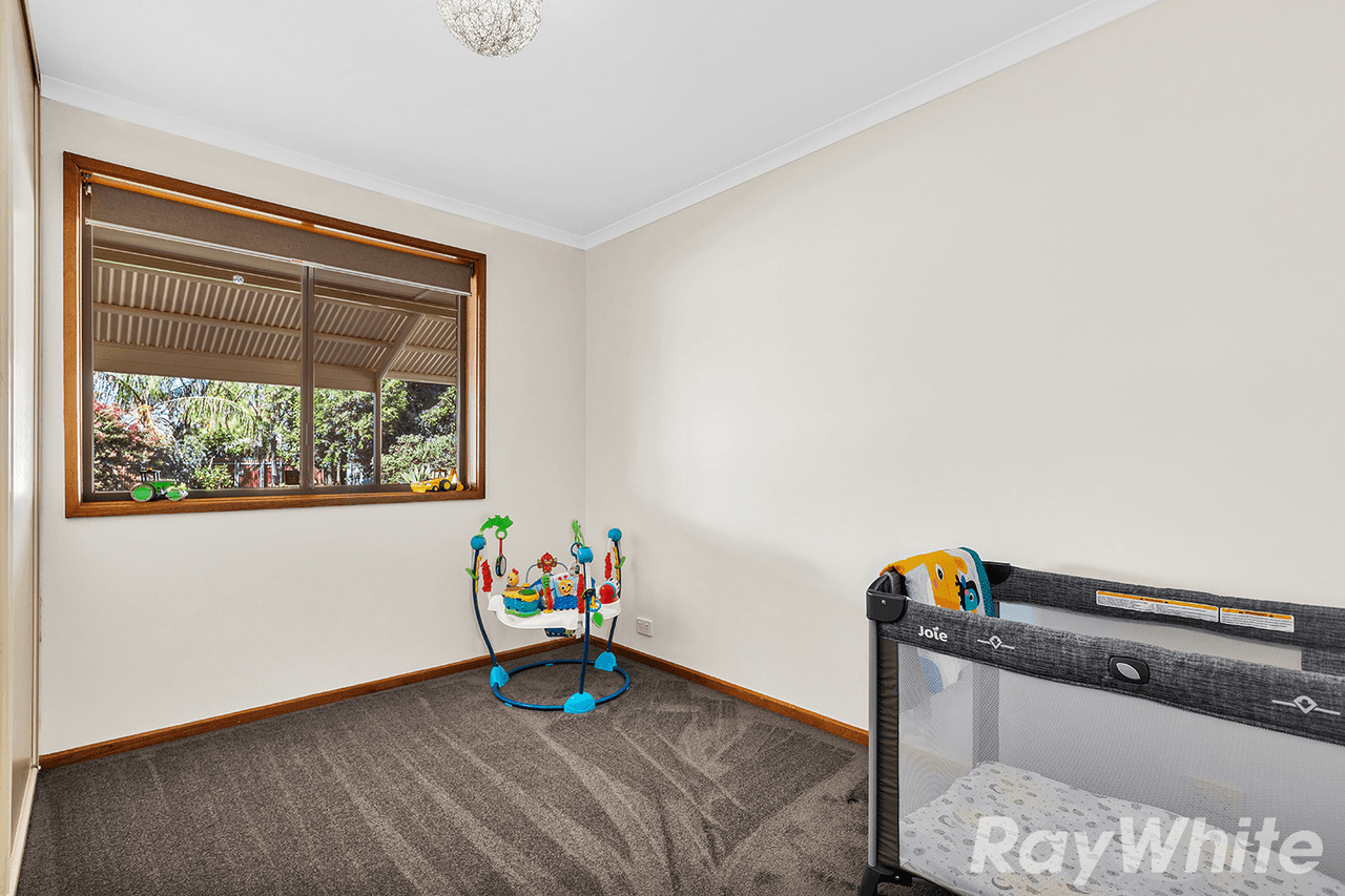 10 Fradd Road, ANGLE VALE, SA 5117