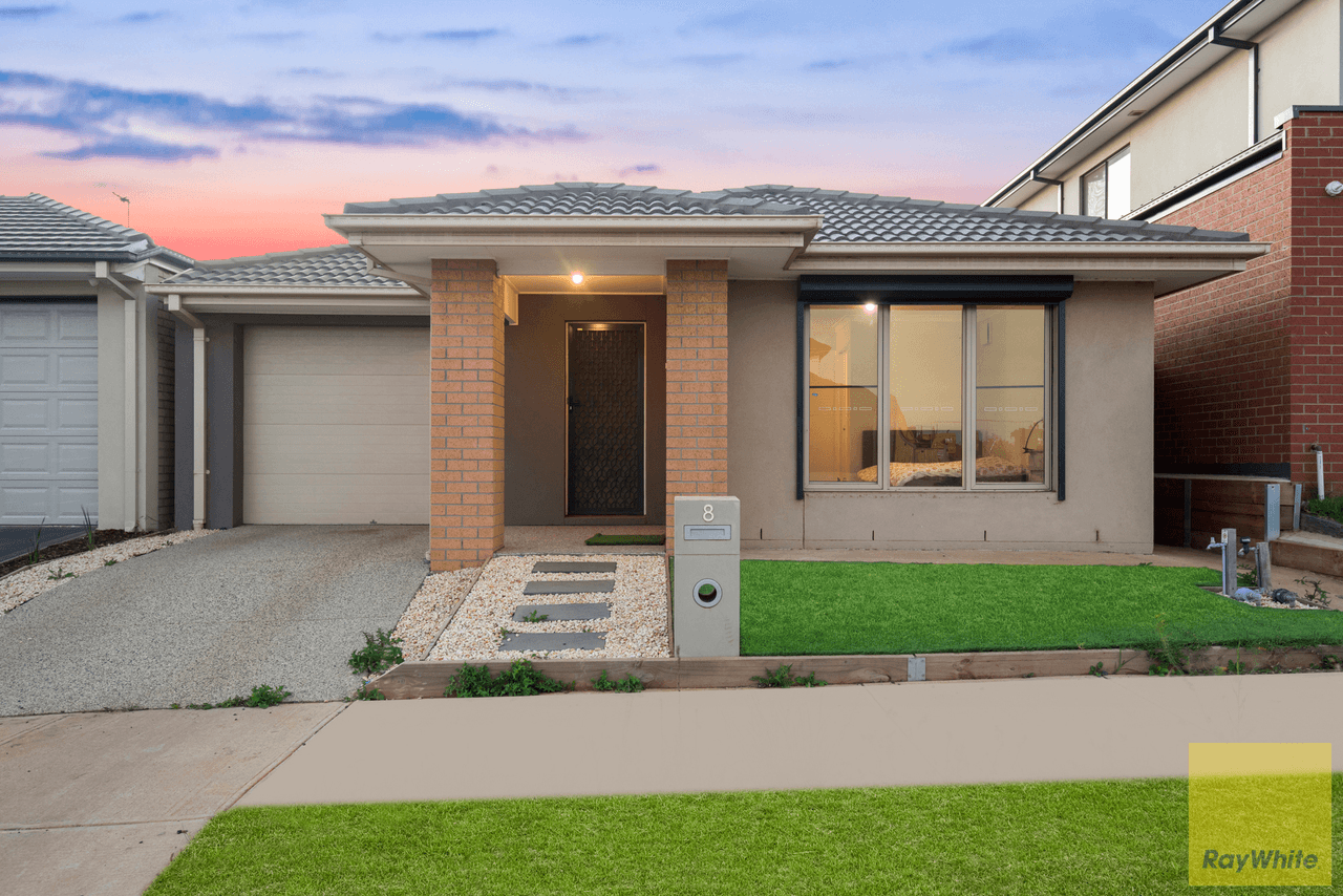 8 Tannum Circuit, TRUGANINA, VIC 3029