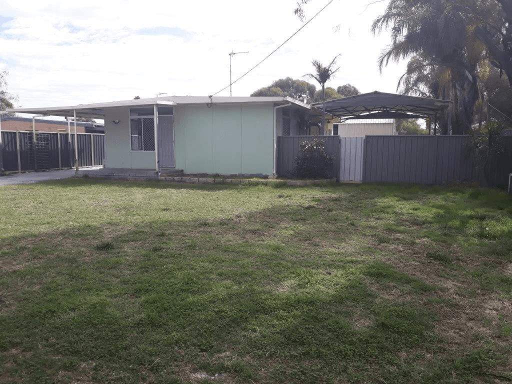 26 Stafford Street, Moora, WA 6510