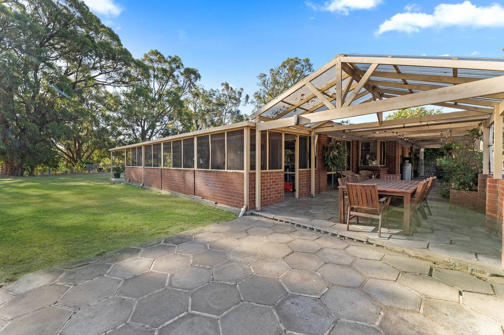 65 Grasshill Road, KARNUP, WA 6176