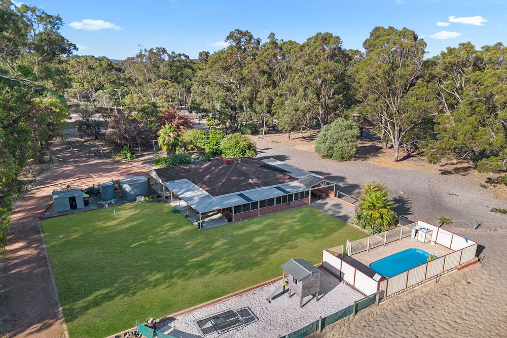 65 Grasshill Road, KARNUP, WA 6176