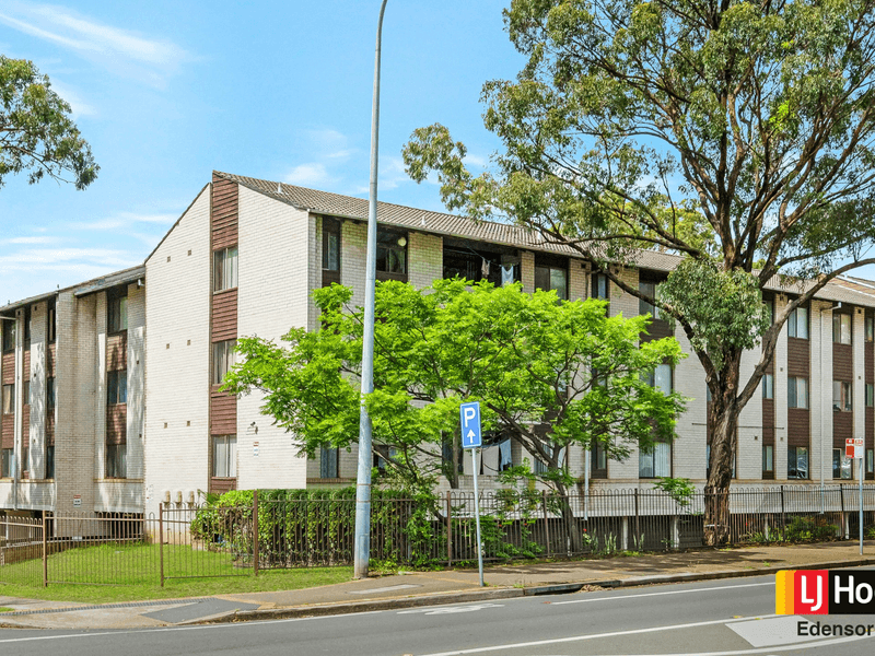 55/81 Memorial Ave., LIVERPOOL, NSW 2170