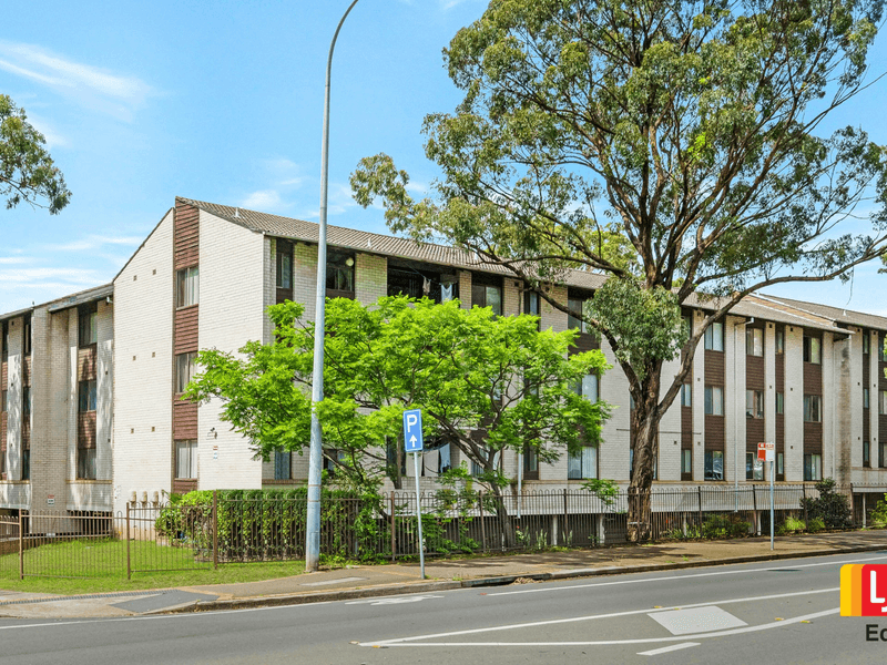 55/81 Memorial Ave., LIVERPOOL, NSW 2170