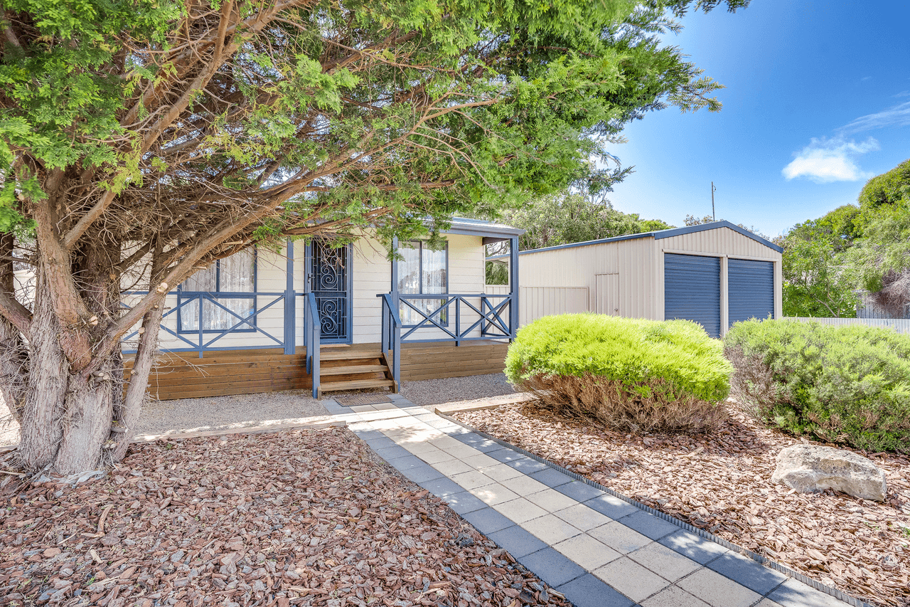 2 Orr Street, GOOLWA BEACH, SA 5214