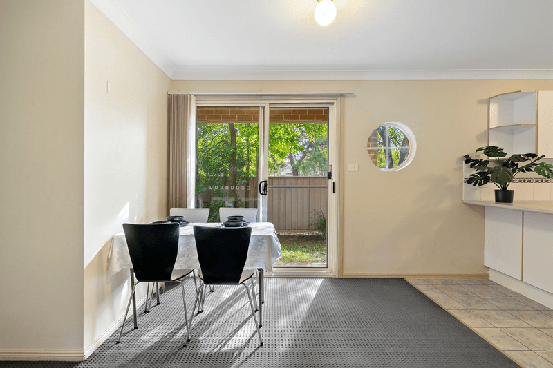 1/50a Pendle Way, Pendle Hill, NSW 2145