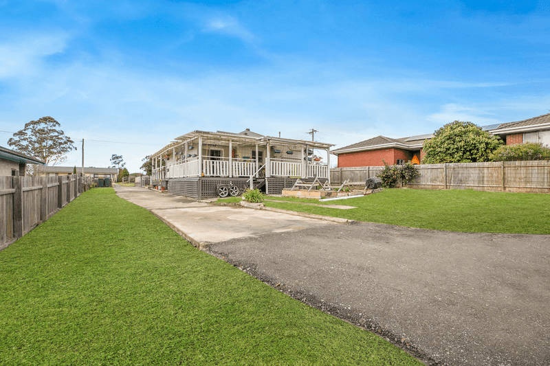 24 Beaconsfield Road, MOSS VALE, NSW 2577