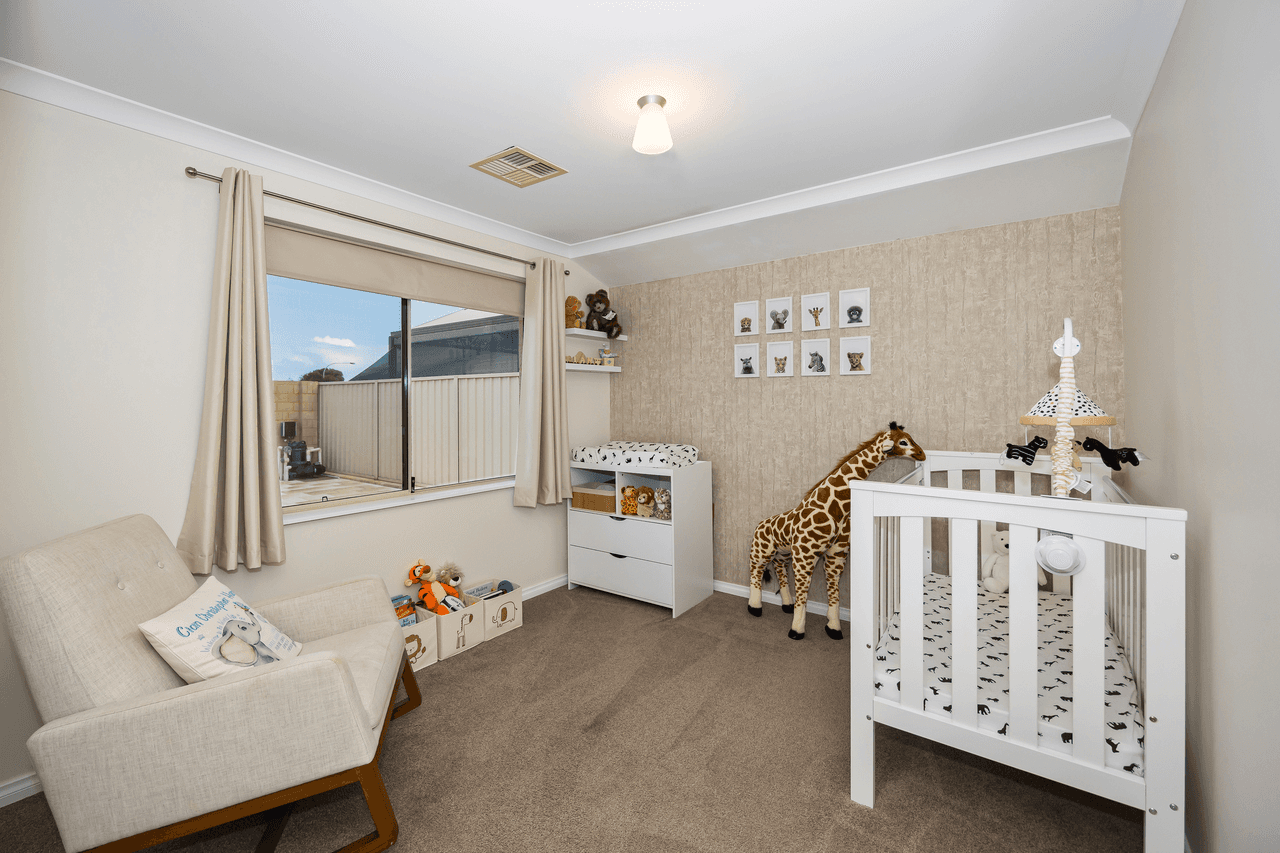 23 Flagtail Outlook, YANCHEP, WA 6035