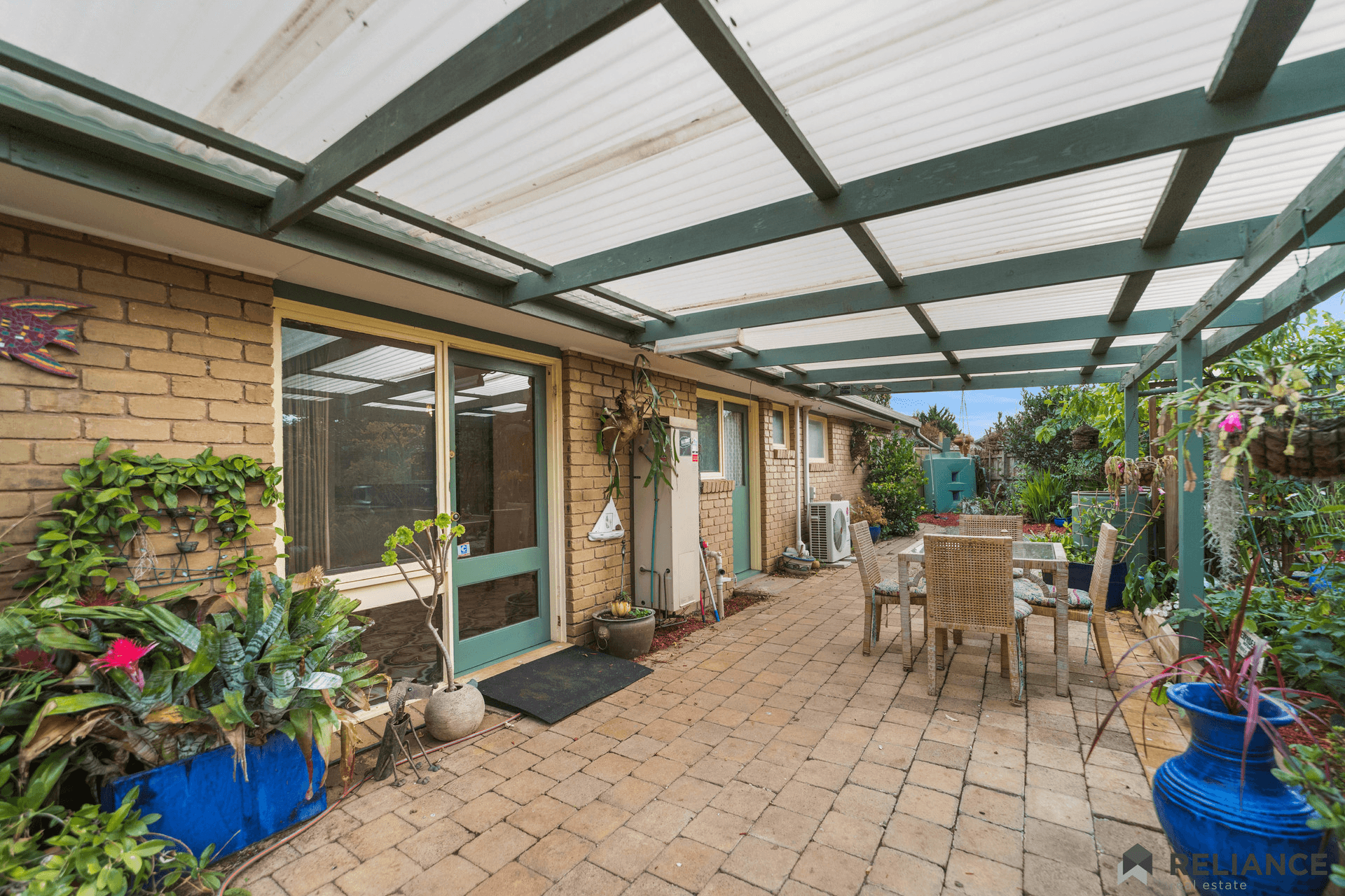 6 Abbey Place, Melton West, VIC 3337