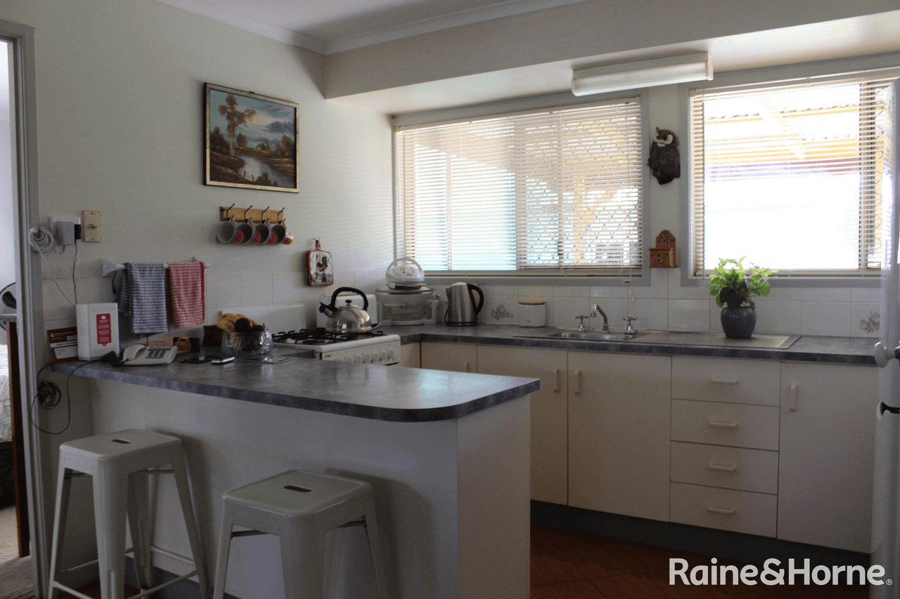 3 Eagle Street, NANANGO, QLD 4615