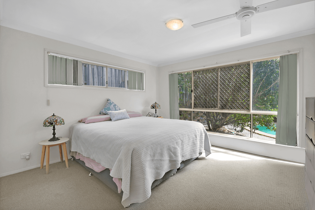 13 Greensborough Crescent, PARKWOOD, QLD 4214