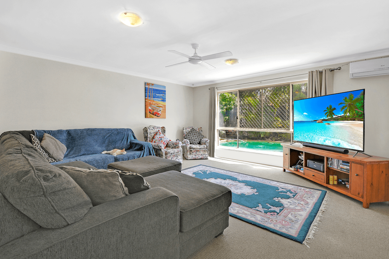 13 Greensborough Crescent, PARKWOOD, QLD 4214