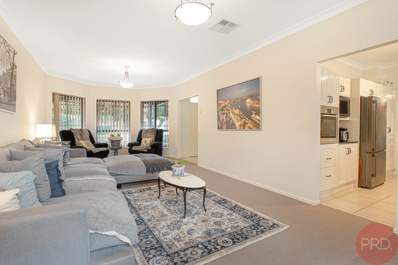 12 Hickey Street, CESSNOCK, NSW 2325