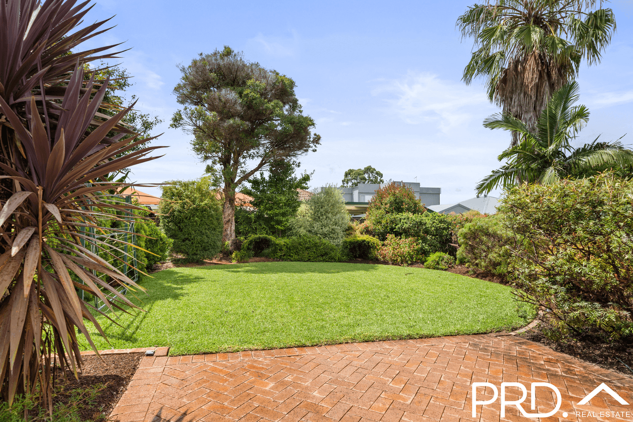 7 Eileen Street, PICNIC POINT, NSW 2213