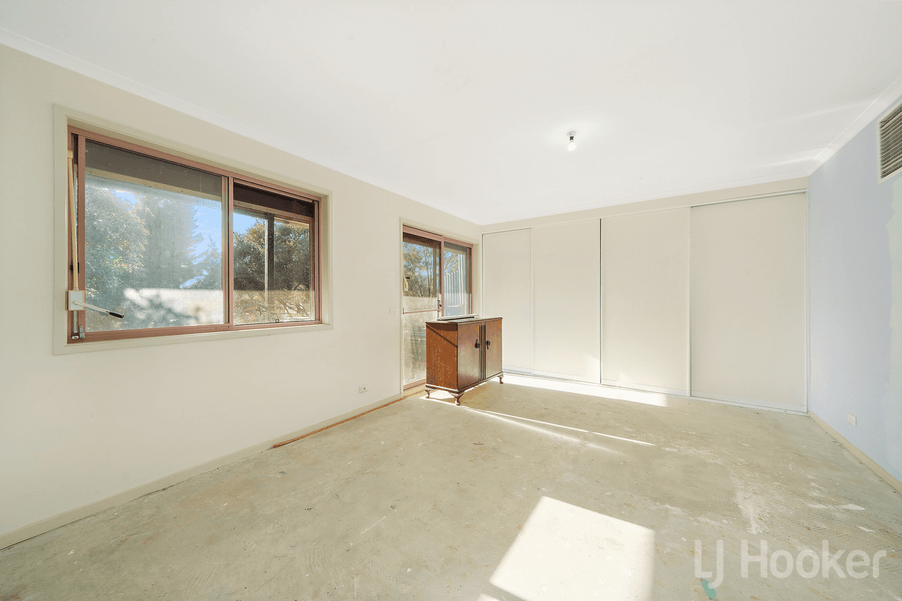 12 Wild Place, KARABAR, NSW 2620