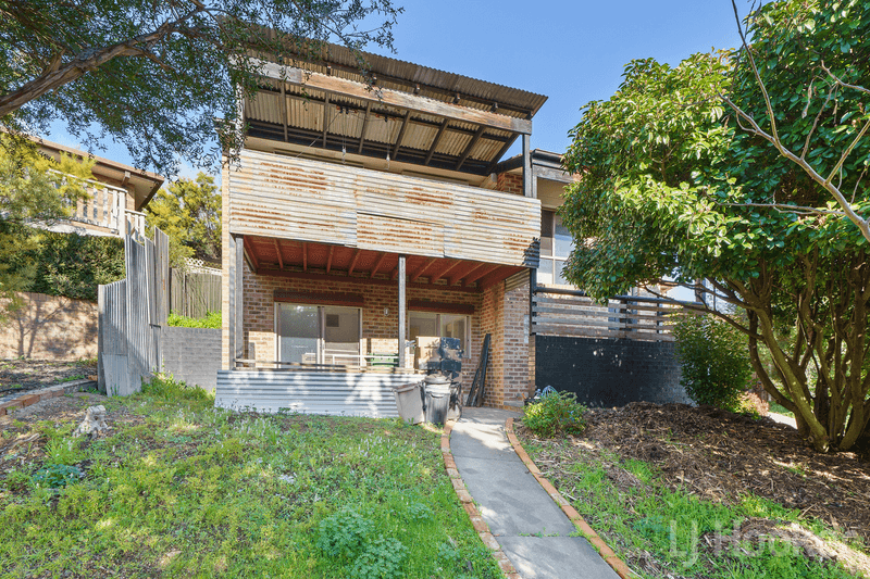 12 Wild Place, KARABAR, NSW 2620