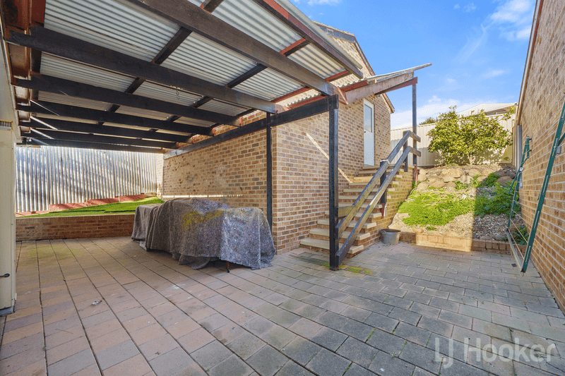 12 Wild Place, KARABAR, NSW 2620