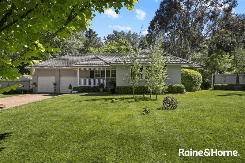 8 Holly Road, BURRADOO, NSW 2576