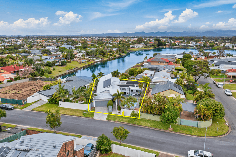 10 Marbella Drive, BENOWA WATERS, QLD 4217