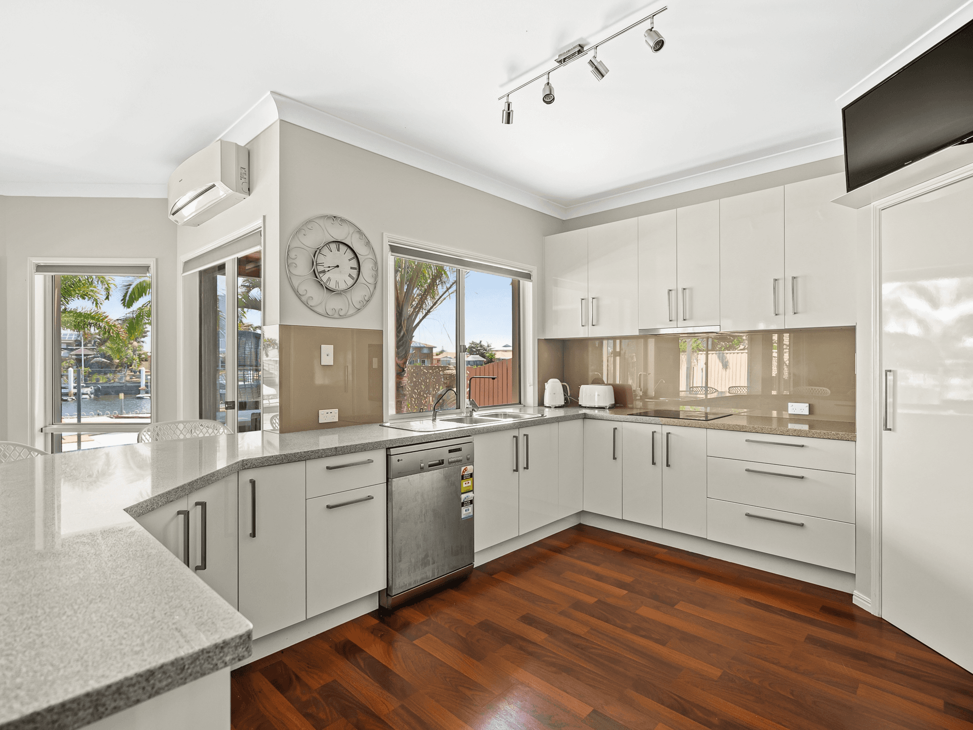 2 Skysail Court, Banksia Beach, QLD 4507