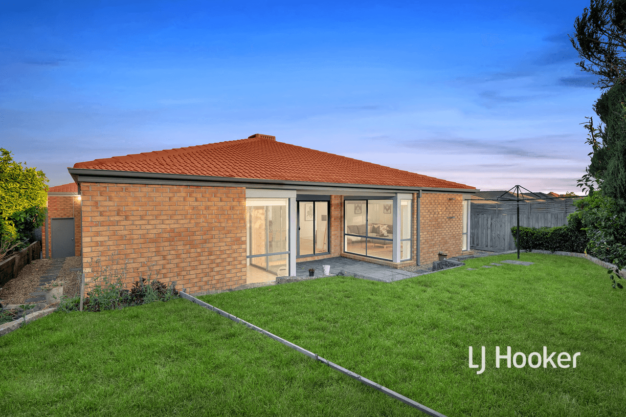 4 Imperia Close, NARRE WARREN SOUTH, VIC 3805