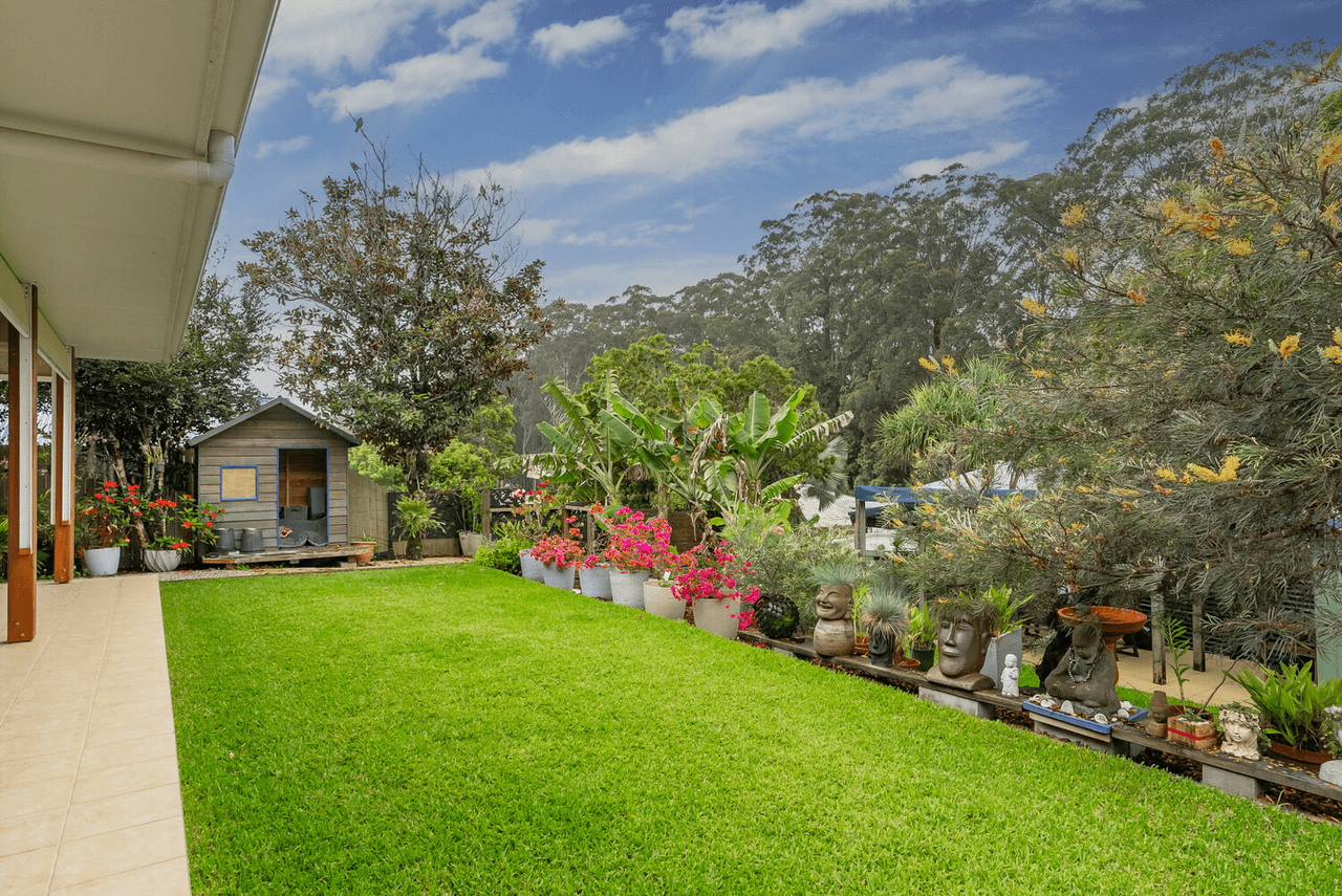 18 Yellow Cedar Pl, Palmwoods, QLD 4555