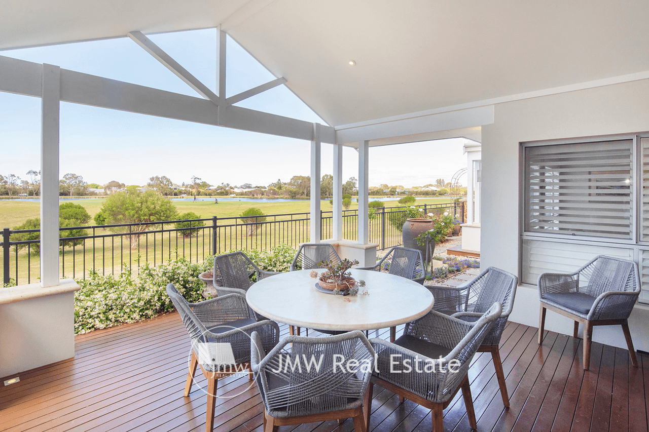 32 Wentworth Loop, DUNSBOROUGH, WA 6281