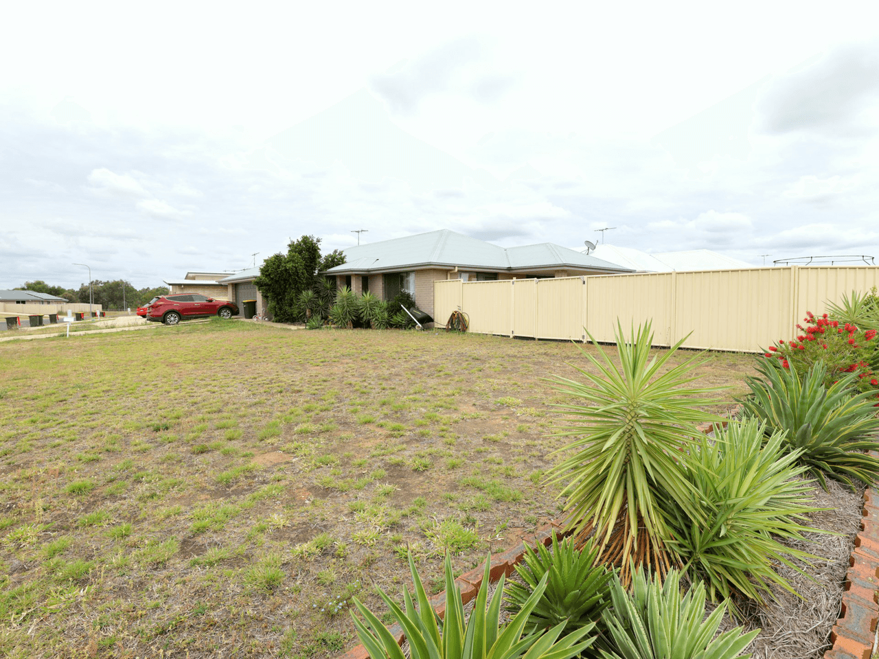 9 Calderwood Street, EMERALD, QLD 4720