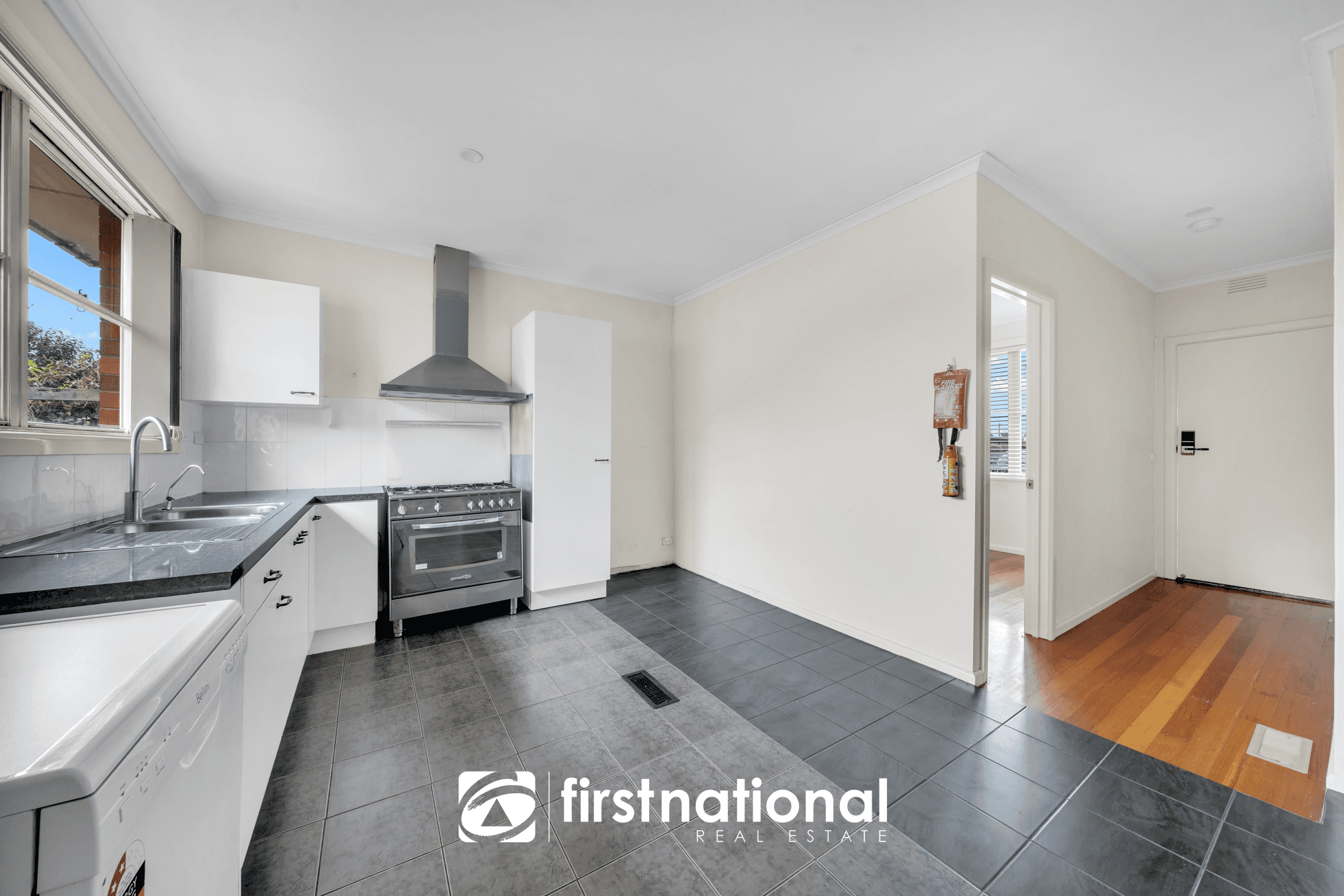 4/1475 Heatherton Road, Dandenong North, VIC 3175