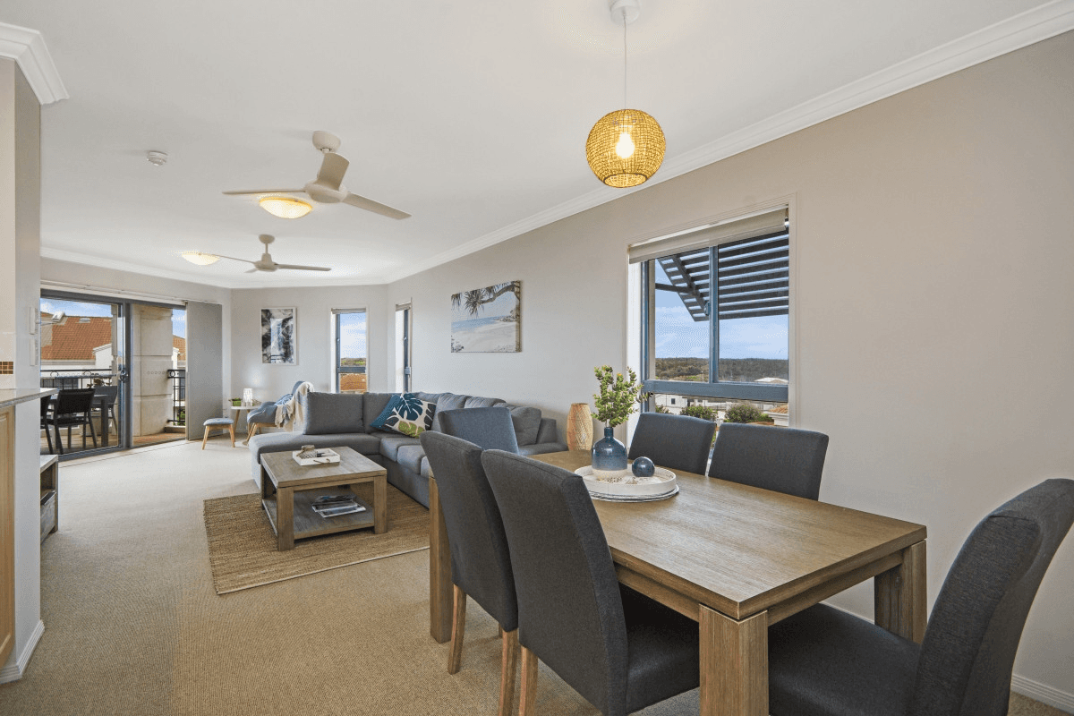 B2 U12/18-19 Pacific Parade, YAMBA, NSW 2464