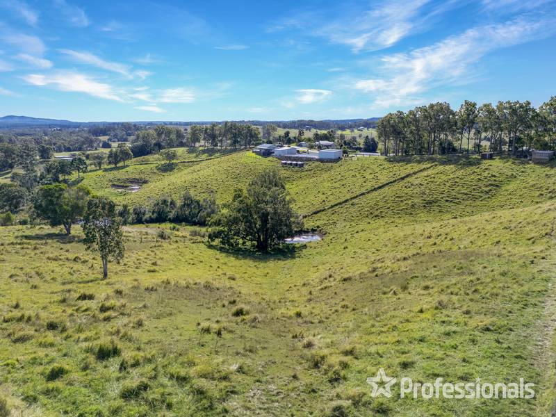92 Cavanagh Road, Greens Creek, QLD 4570