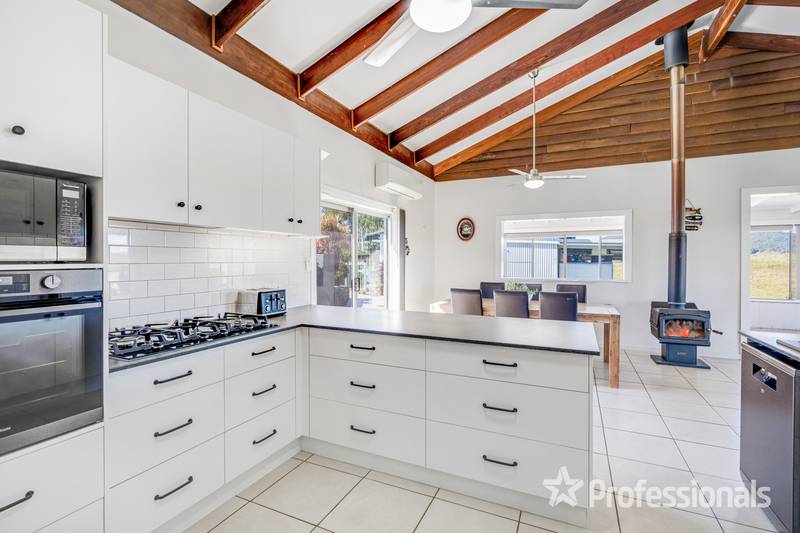 92 Cavanagh Road, Greens Creek, QLD 4570