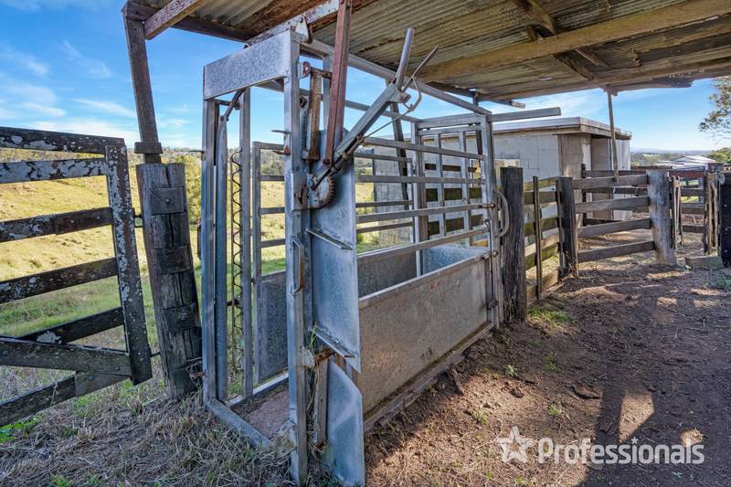 92 Cavanagh Road, Greens Creek, QLD 4570