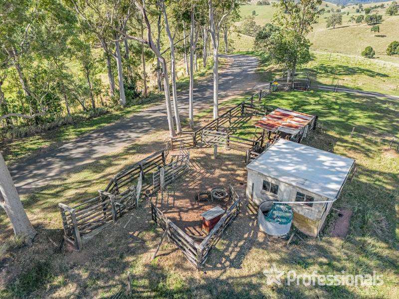 92 Cavanagh Road, Greens Creek, QLD 4570