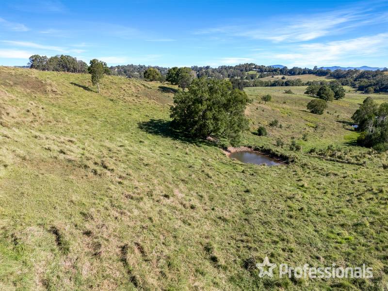 92 Cavanagh Road, Greens Creek, QLD 4570