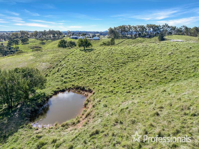 92 Cavanagh Road, Greens Creek, QLD 4570