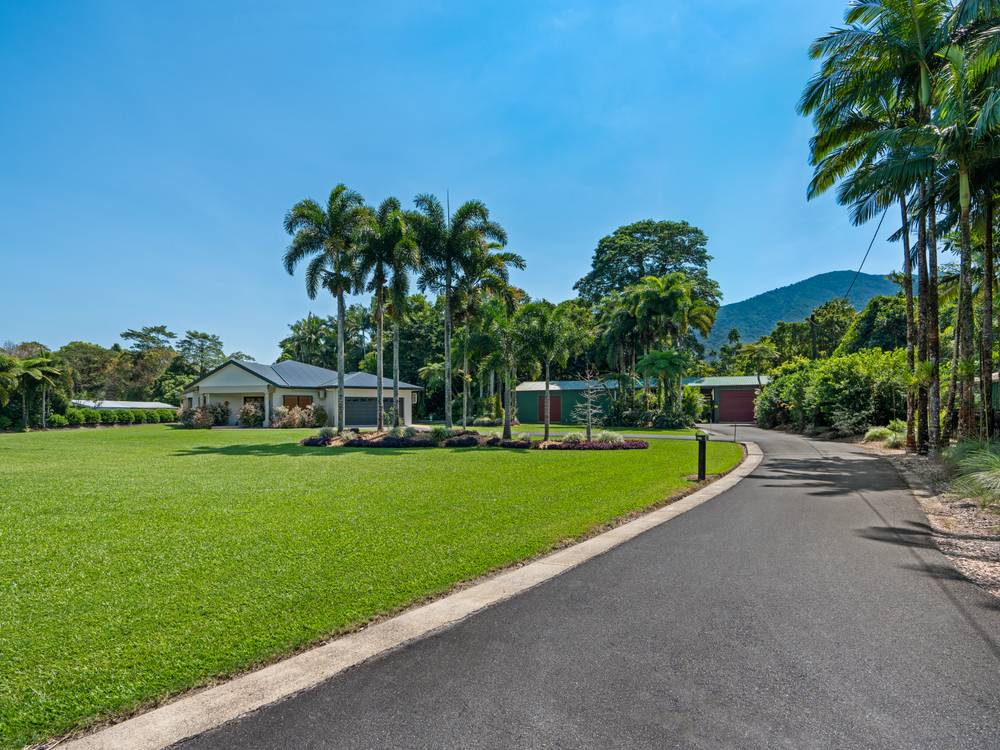 10 Wildsoet Street, TULLY, QLD 4854