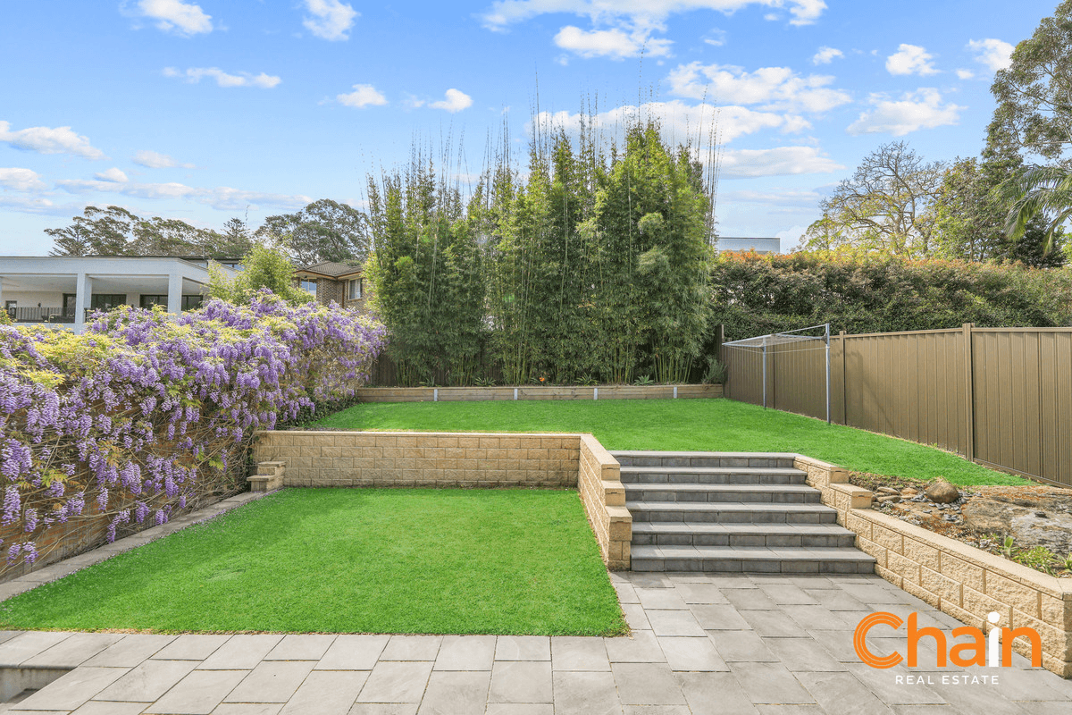 8 Wyuna Place, Oatlands, NSW 2117