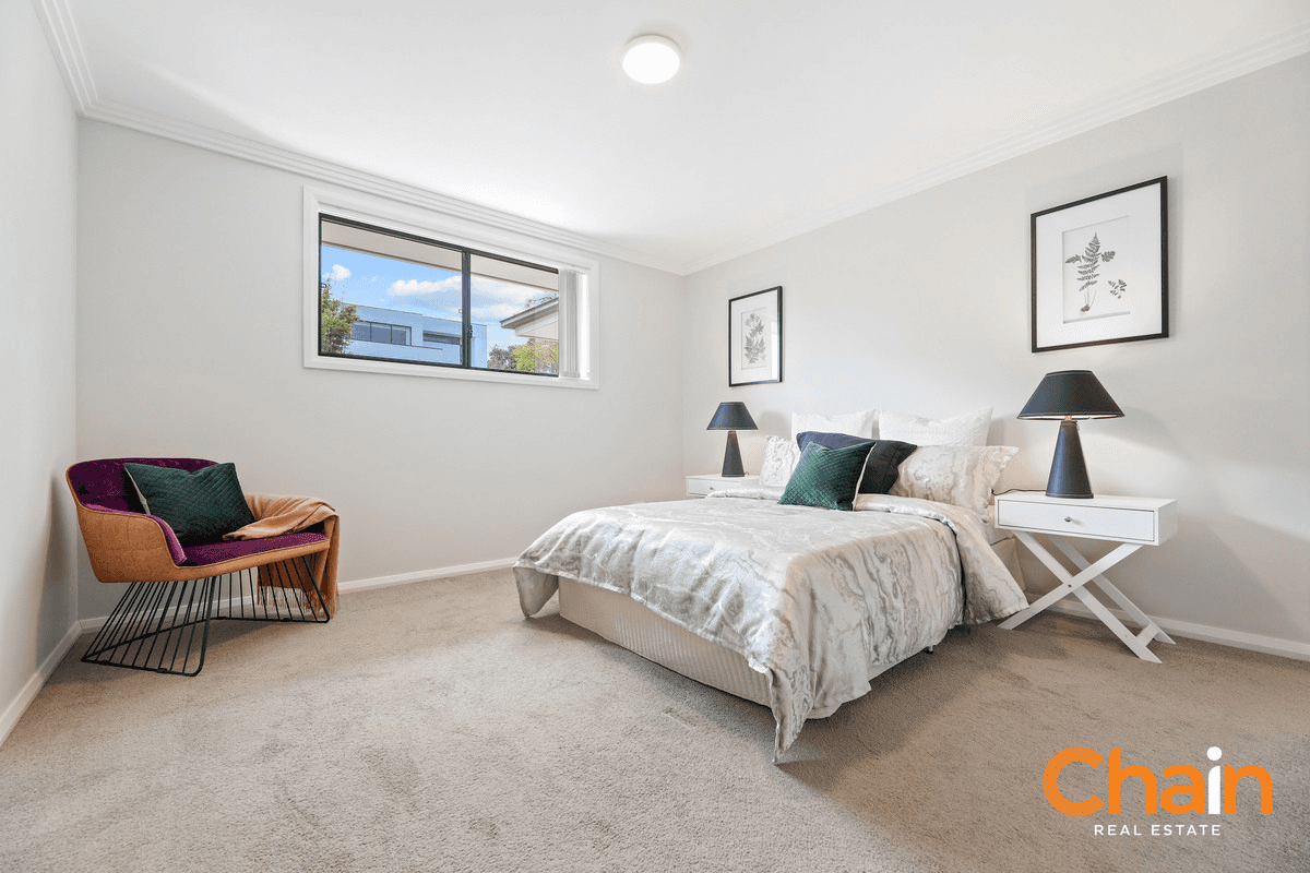 8 Wyuna Place, Oatlands, NSW 2117