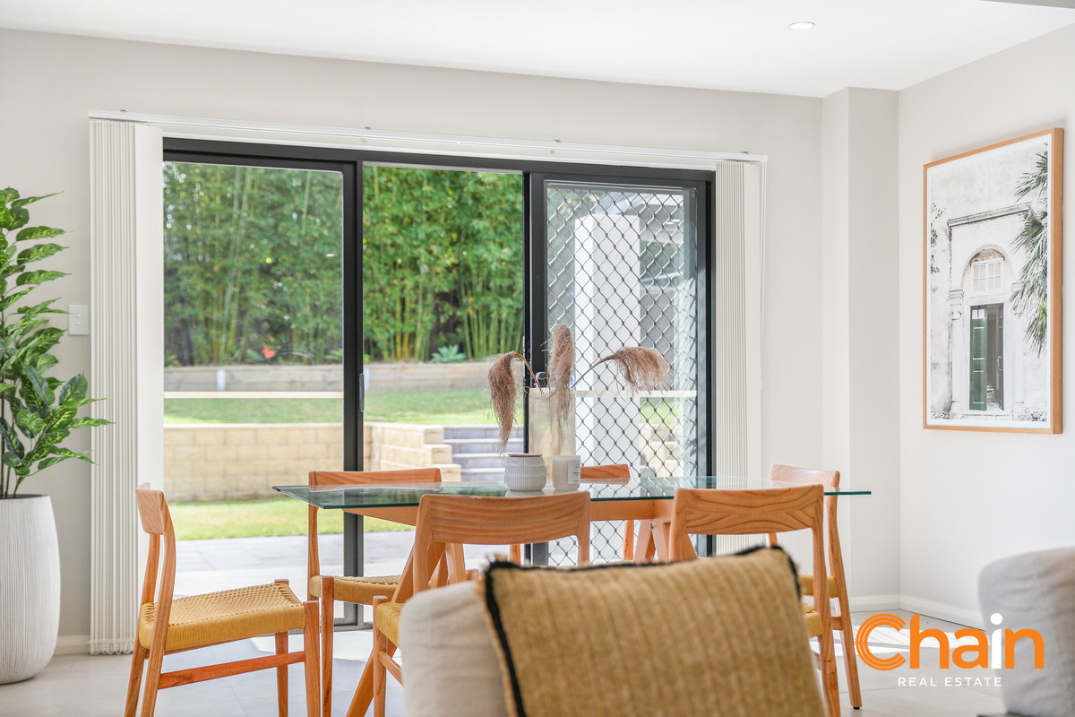 8 Wyuna Place, Oatlands, NSW 2117