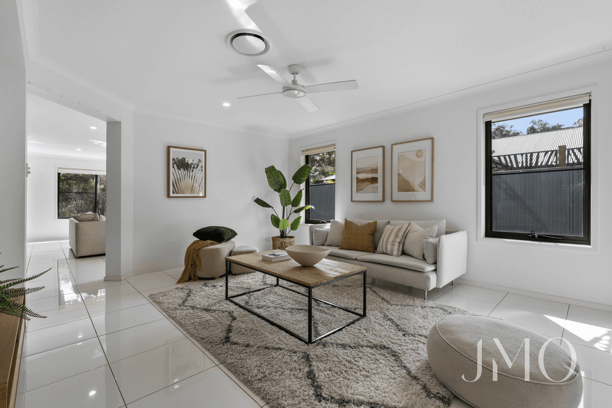 138 Ormeau Ridge Road, Ormeau Hills, QLD 4208