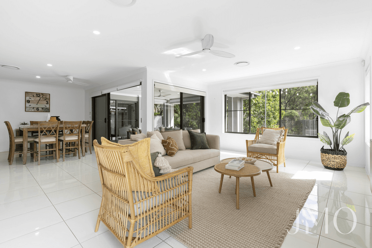 138 Ormeau Ridge Road, Ormeau Hills, QLD 4208