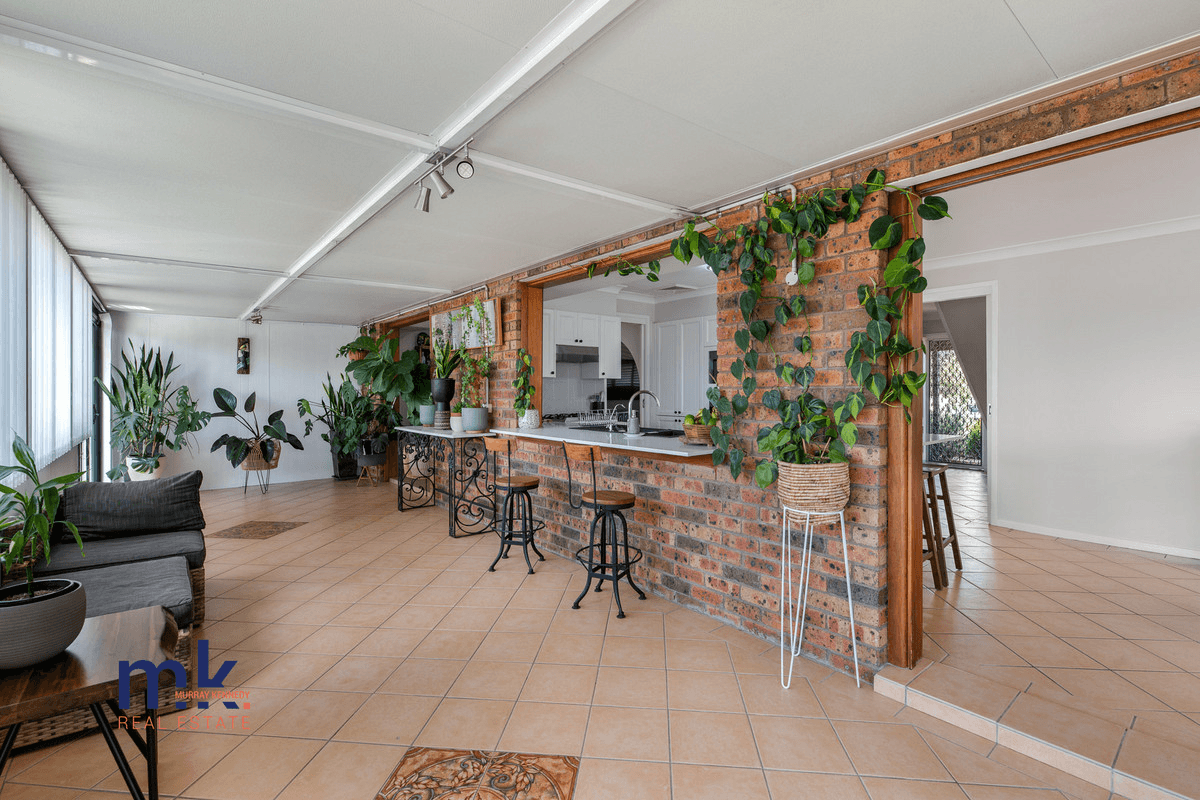 8 Sepik Place, Kearns, NSW 2558